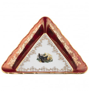 Салатник 16 см треугольный  Royal Czech Porcelain "Мария-Тереза /Охота красная" / 203477
